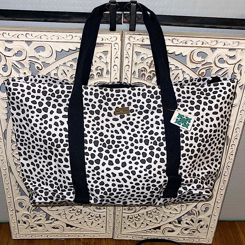 🆕🖤JANE MARIE: Oversized Spotted Beach Bag